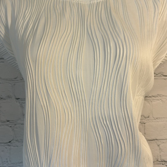 Evaless stretchy white cap sleeve blouse - Picture 4 of 6